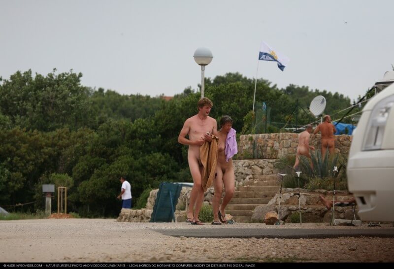 Nudism Family Indian Summer Painting photo gallery - Naturists live in harmony and tranquility