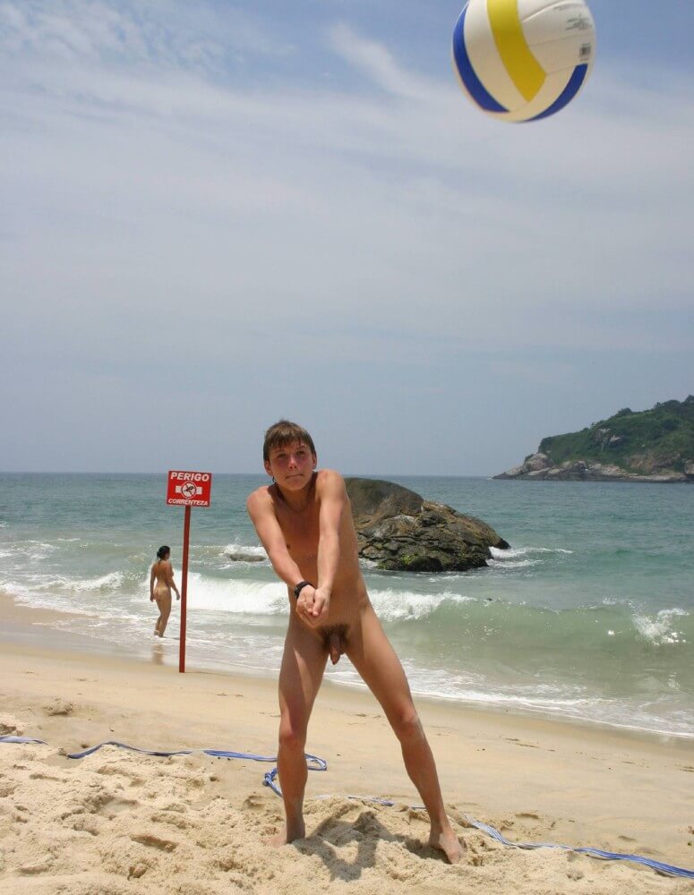 Brazilian val-ball goddess - Being oneself and accepting ones body as core principles of naturism and nudism