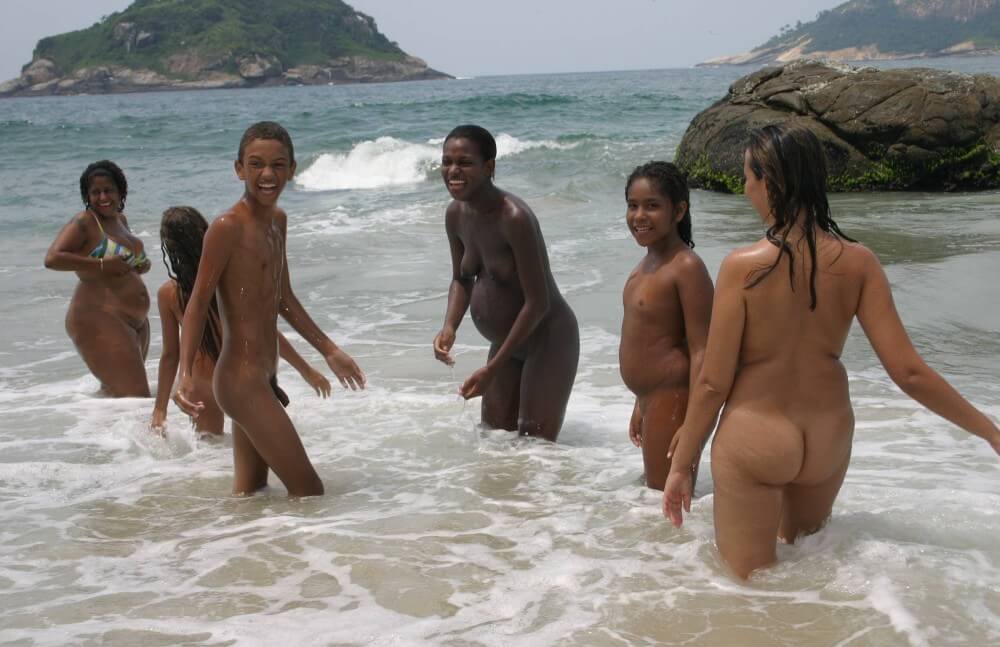 Brazils Endless Water Fun pics - The culture of the free body