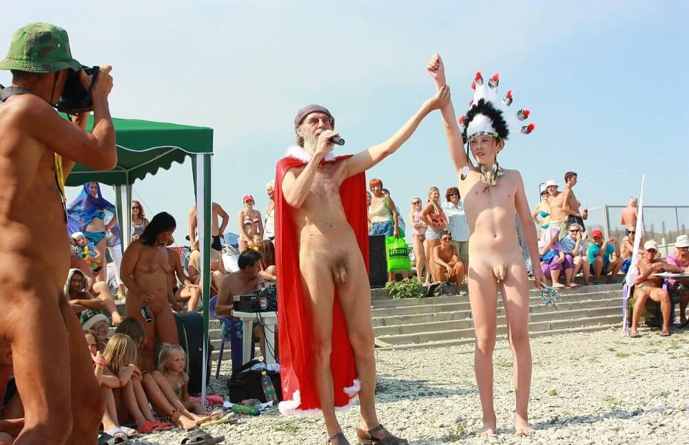 Native Headdress Dance pics - What Do You Know About the Culture of Nudity