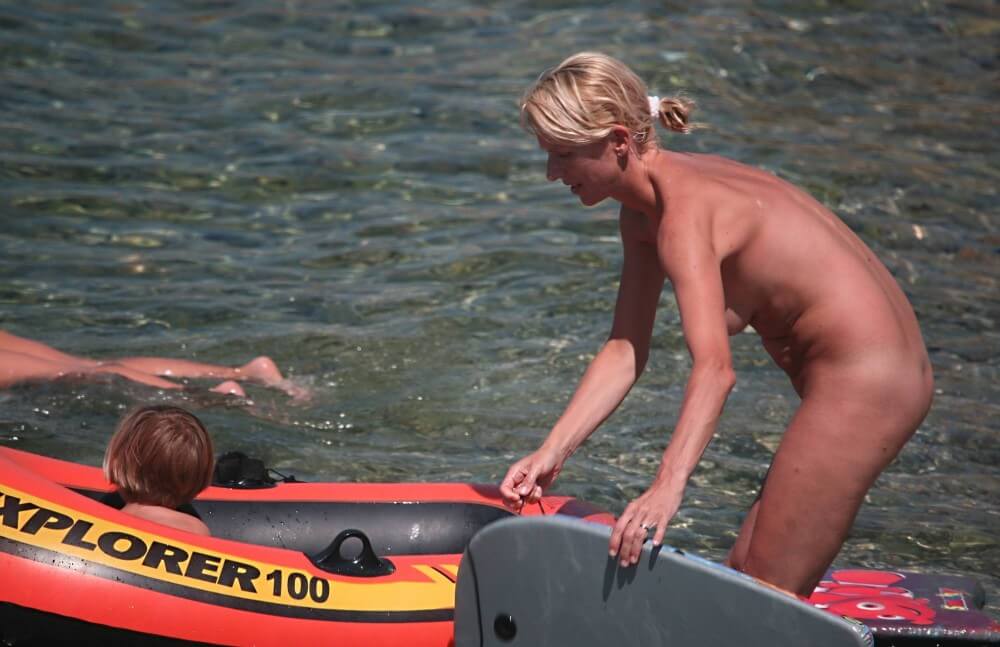 Red Boating for Two Nudists pics - Freedom and harmony in the practice of nudism and the naturist movement