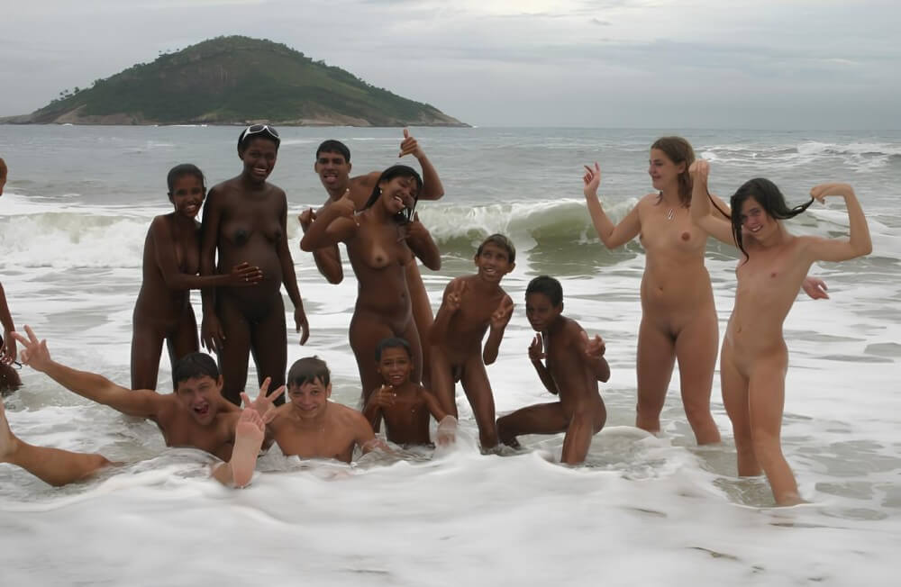 Photo nudism in Brazil - Peace and tranquility are important values for advocates of naturism and nudism
