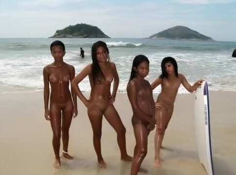 Warm Brazilian Beach Series 2 photo gallery - What the concept of naturist recreation entails and its benefits