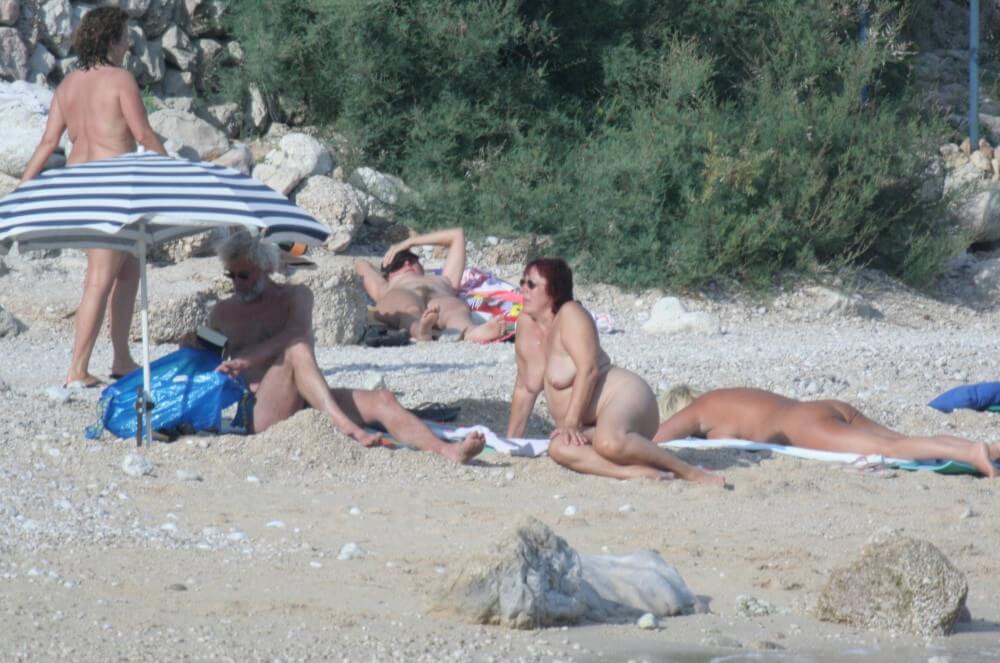 Croatian Baska Beach pics - Types of recreation in nudist and naturist resorts and parks