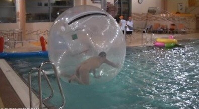 Indoor Water Runners # 2 - Nudity as an expression of natural beauty
