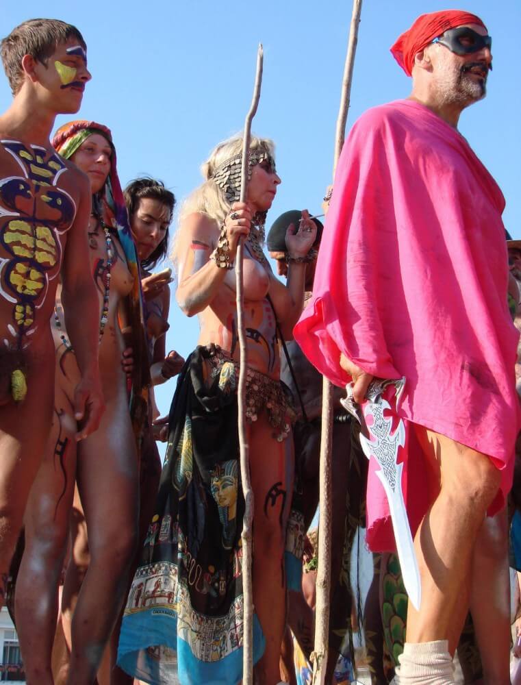 Neptune Day Mountain Top pics - Watching us naked in nature
