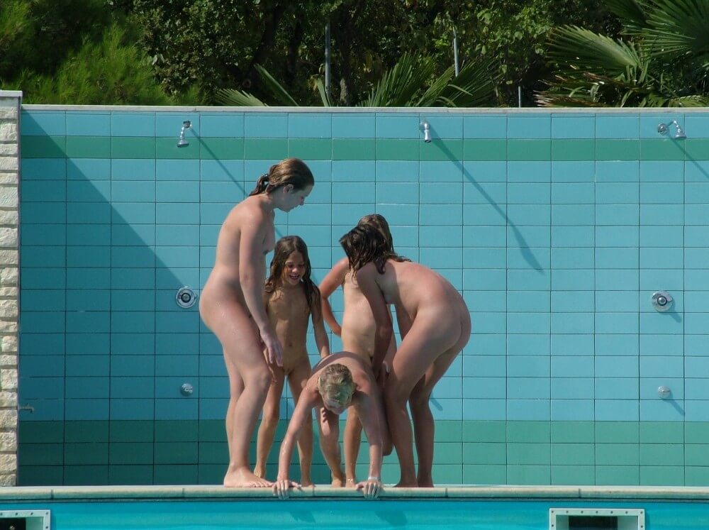 FKK Outdoor Children Pool pics - In naturism, sincerity and openness toward others are valued