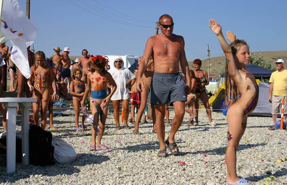 Beach Time Talent Show pics - The practice of naturism helps build trust and honesty among people