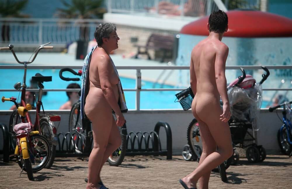 Sun-Soaked Sidewalk pics - Complete Natural Nudity