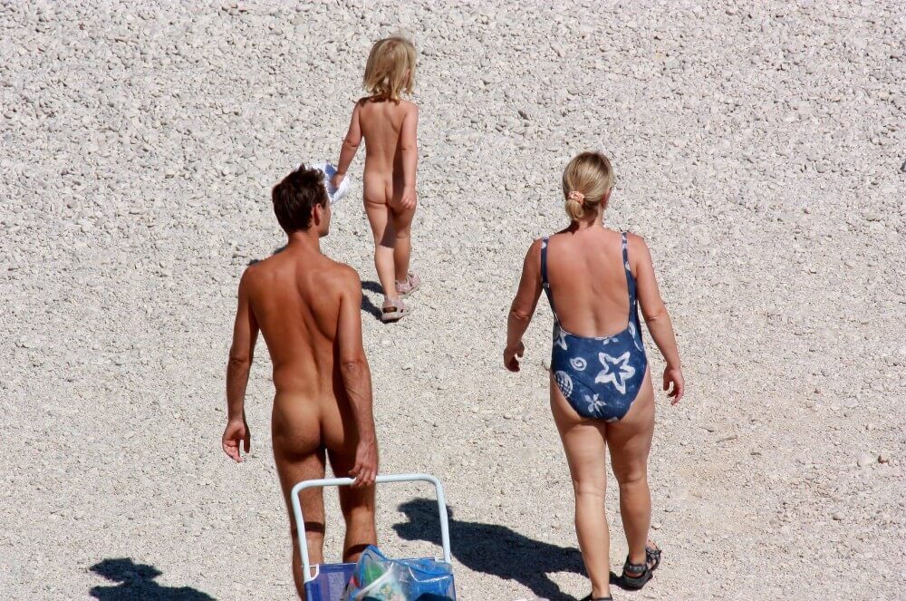 Beach Voyage Nudism Life pics - Peace and tranquility as goals of the naturist life