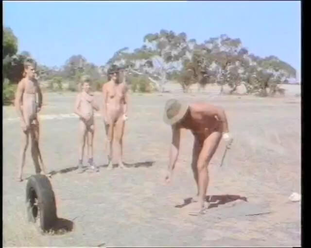 Naturism lifestyle retro - People find in this a way to understand that the naked body is part of nature and its beauty