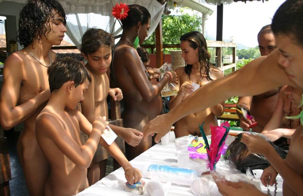 Brazilian Sunshine Beauty photos - The emergence of naturism is linked to the name of Soren Sorensen