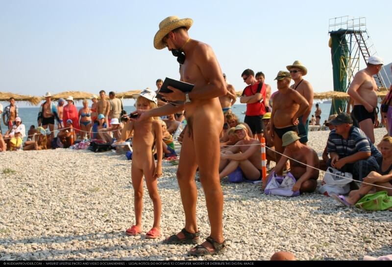 Naturist Pageant Line Up photos - Nudism helps overcome insecurities