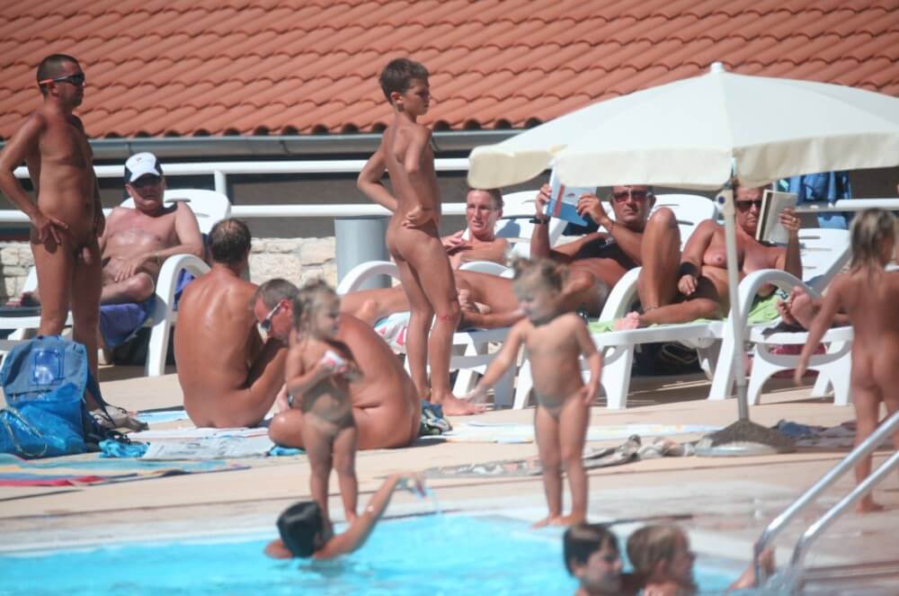 Pool Camping Sides gallery - Participation in nudism contributes to personal growth