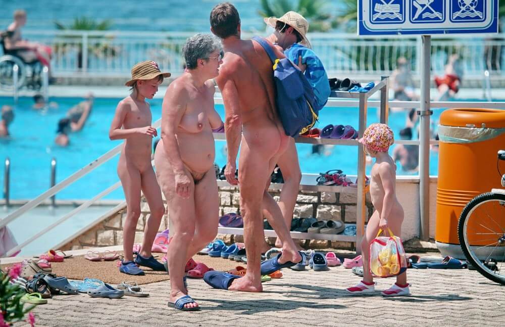 Family Poolside Grouping pics - The Lifestyle of Naturism Supporters