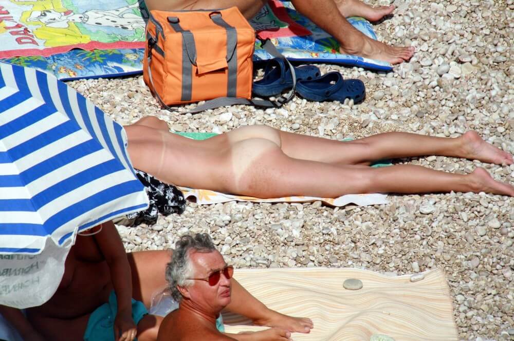 Naturists Beach Relaxation pics - A nudist values sincerity, honesty, and openness in relationships
