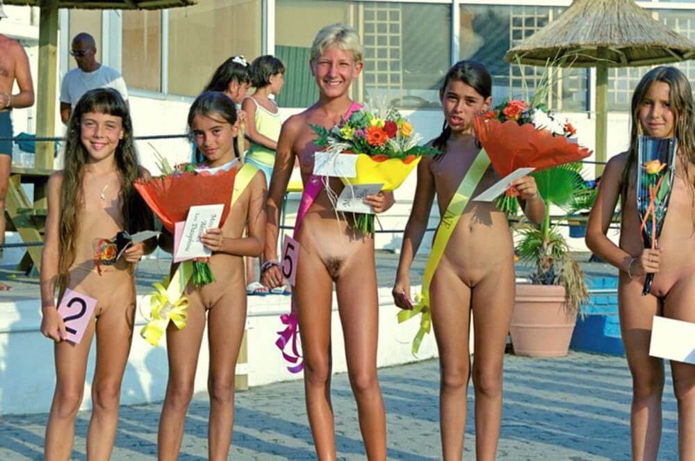 Beauty contest FR photos - Naturism and nudism value openness and sincerity