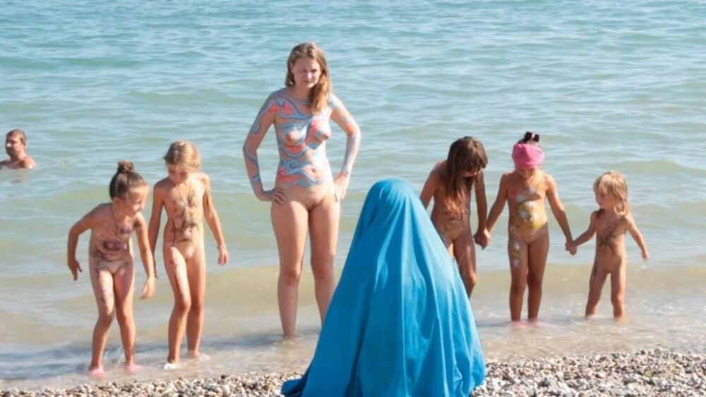 Neptune Day Full HD - Benefits of naturist recreation and harmony with nature