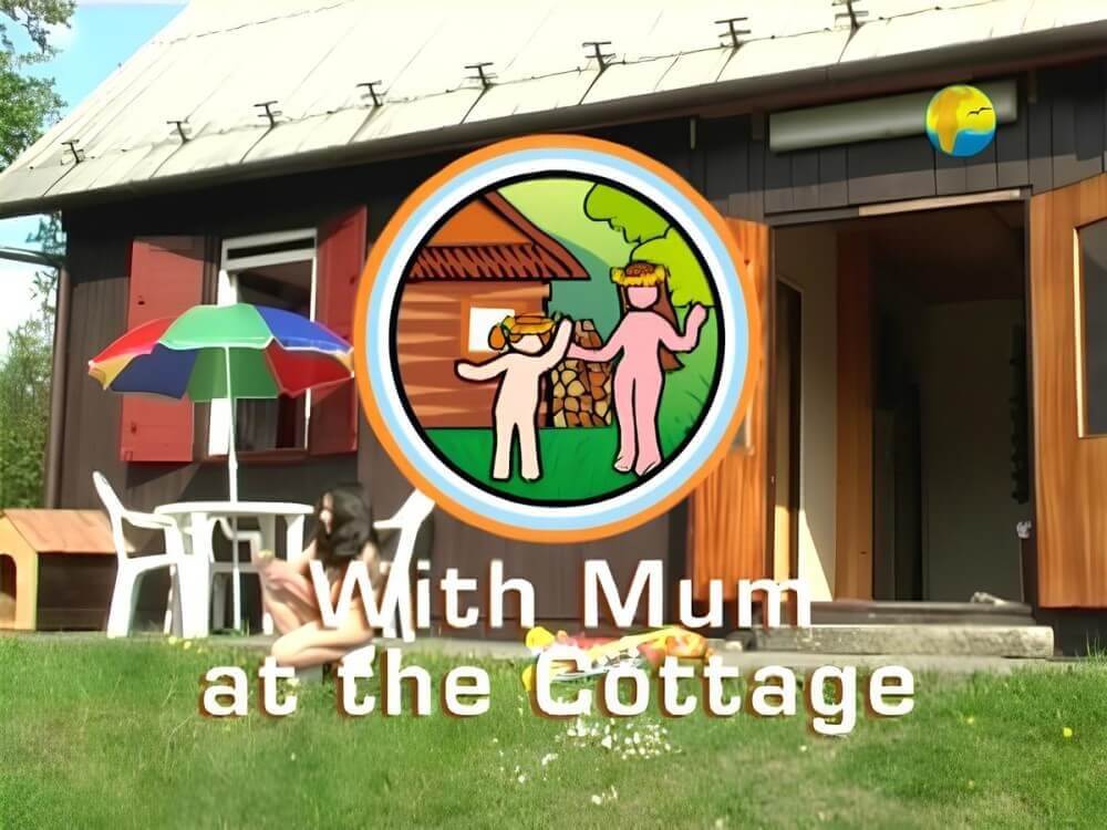 Naturist Freedom: With Mum at the Cottage - In this nudist movement, voluntariness and comfort are important