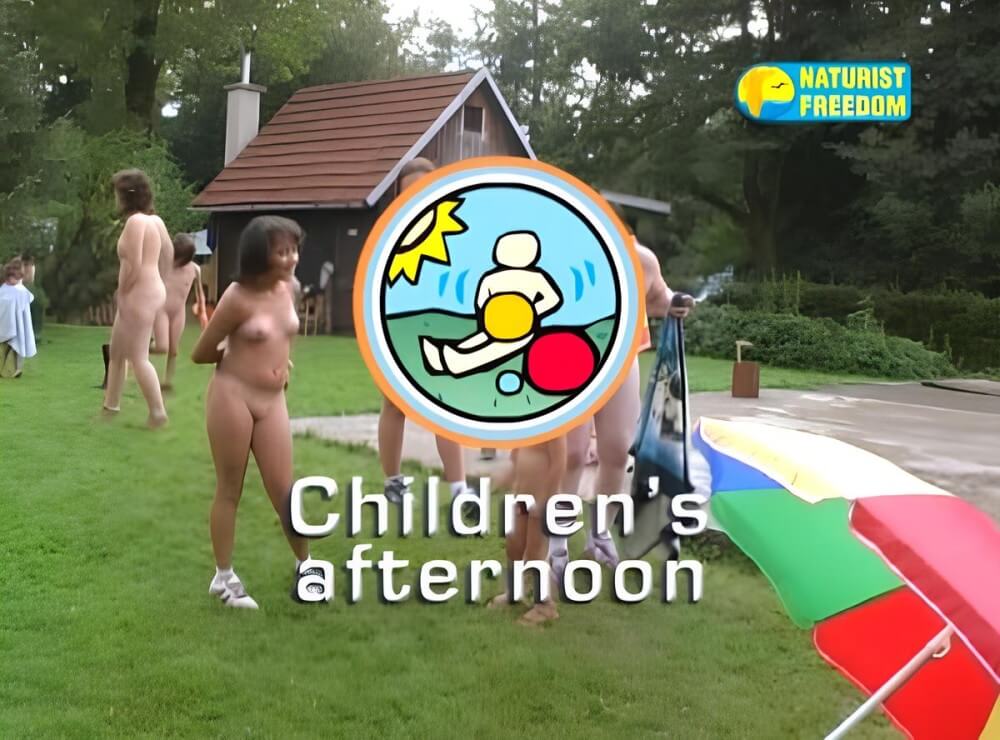 Naturist freedom: Childrens Afternoon - People find in this a way to understand that the naked body is part of nature and its beauty