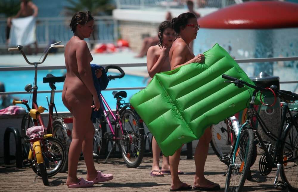 Outdoor Pool Sideliners pics - Naturism and nudism value openness of mind and body