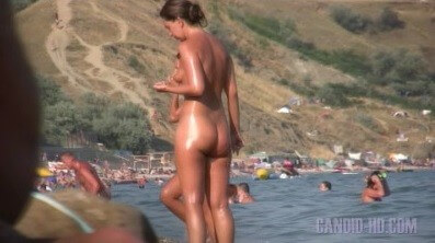 Candid HD Beach adventures Full HD - Nature fills naturists and nudists with energy and inspiration