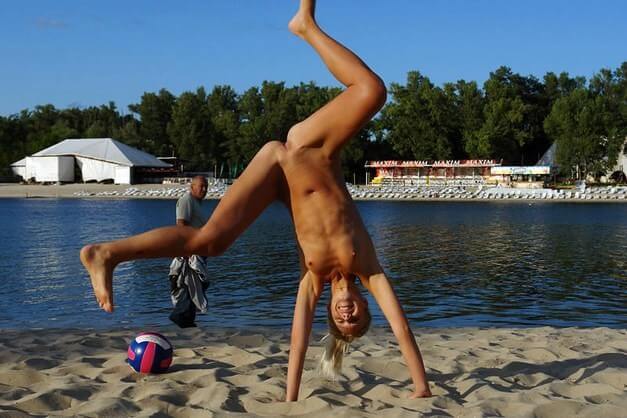 Enature presents - We are naked in the bosom of nature