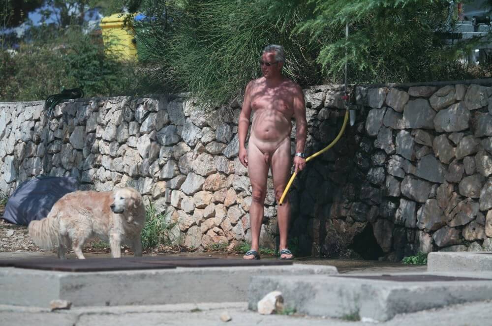 Shower-Wall Bath Parents pics - Nudism and naturism are closer to natural harmony
