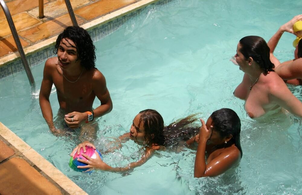 Brazilian Near Pool Profile pics - Poor naked people and rich naked people in one place